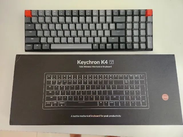 Teclado mecânico keychron k4 switch marrom64842049058561120