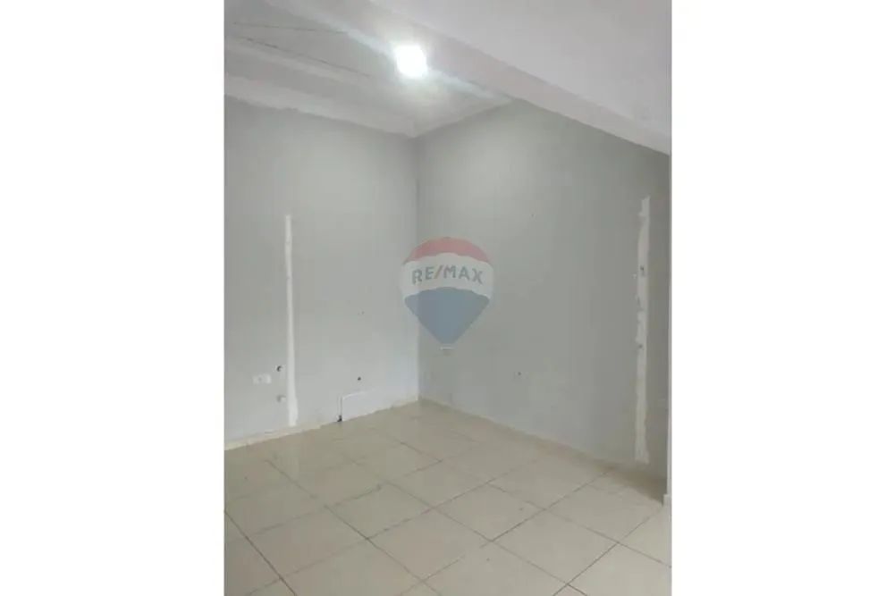 Alugue Espaço Comercial Central em São Roque - Foto 2