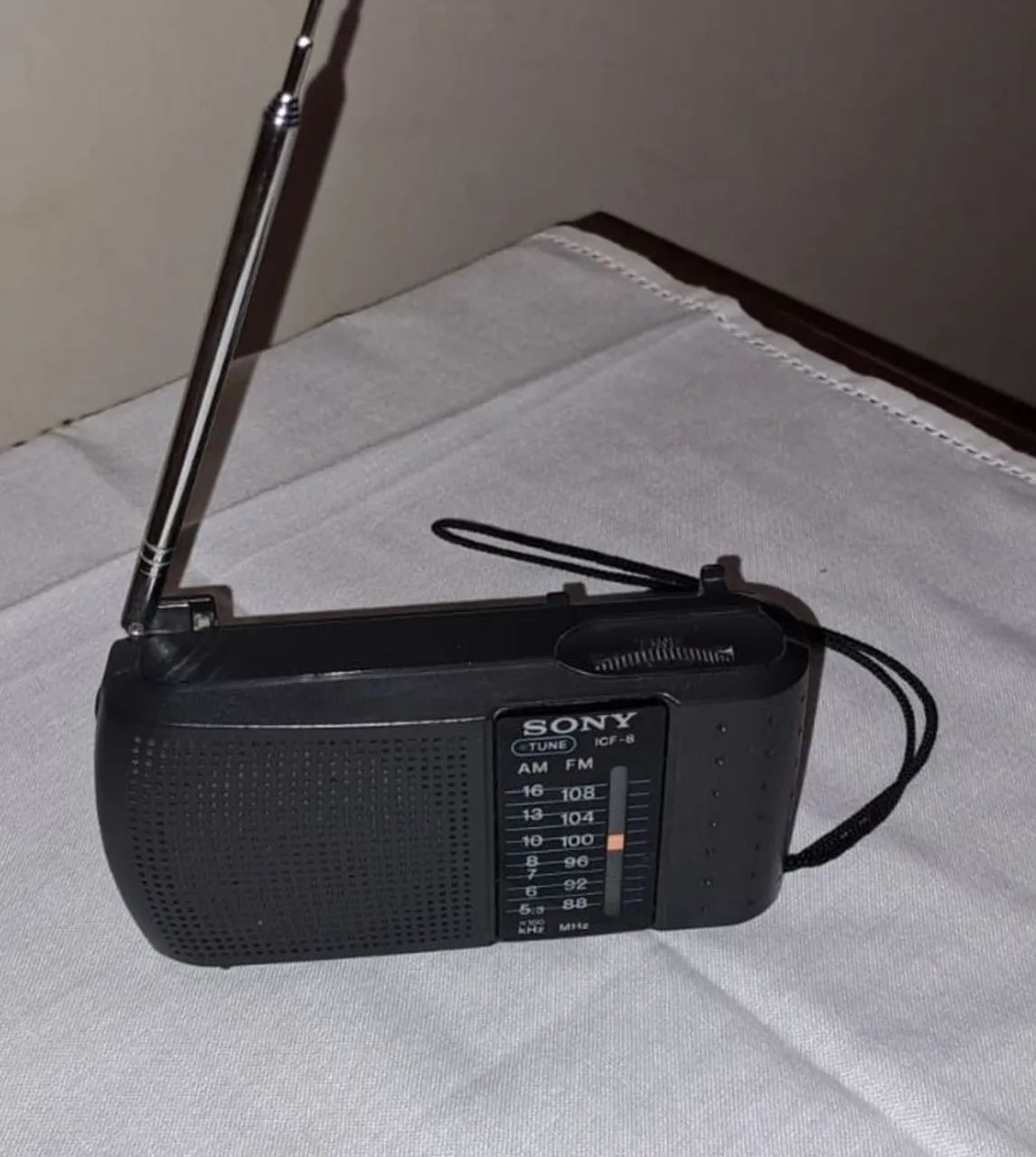 Rádio AM/FM Sony Portátil - Funcionando e conservado - Foto 2