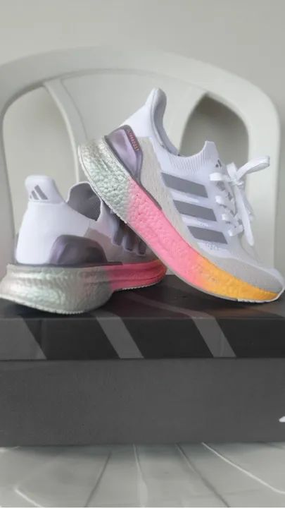 Tênis Adidas Ultraboost Light Branco