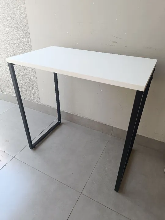 Mesa p/ cadeirante 90cm x 50cm x 85cm Alt - Várias cores