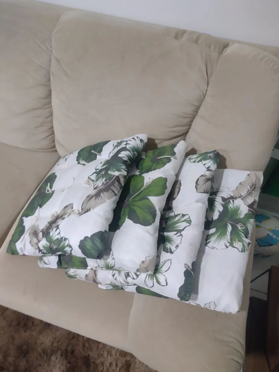 Conjunto de Almofadas - 8 peças (seminovas) - Foto 4
