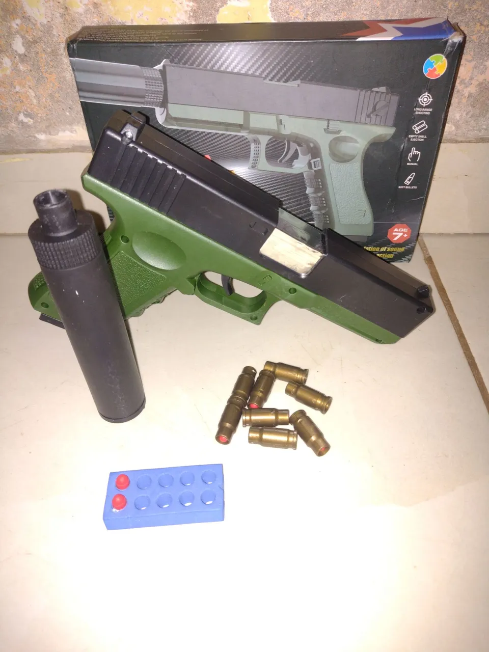 Pistola de Brinquedo com Acessórios