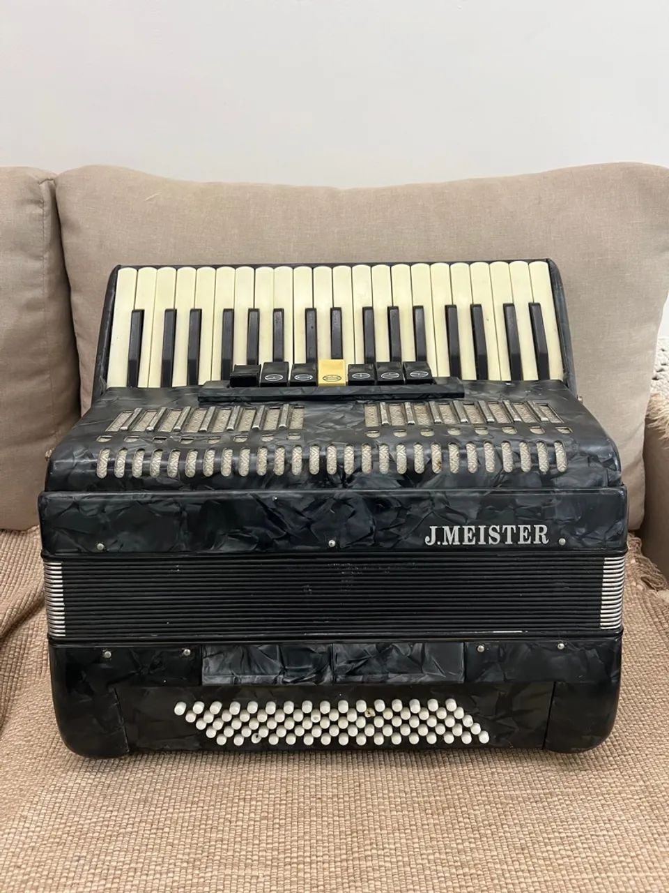 Acordeon J. Meister