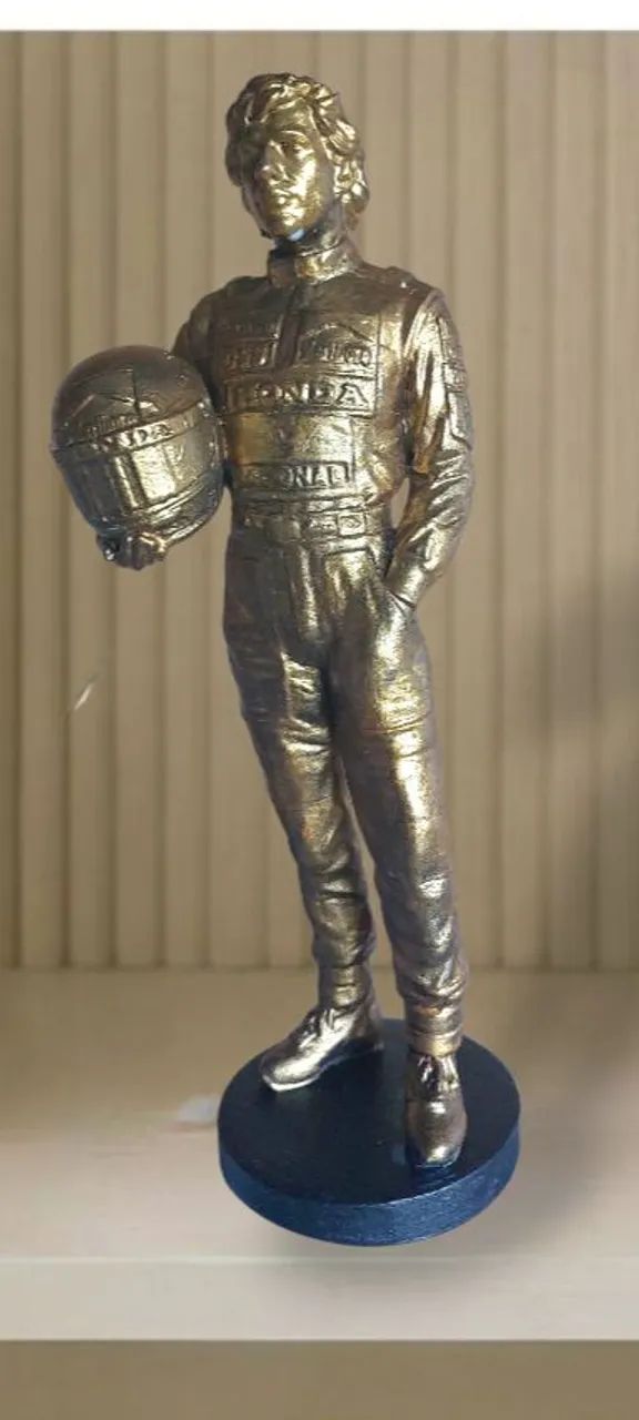 Escultura Abstrata Minimalista Ayrton  Senna 25 cm de altura 366 gramas