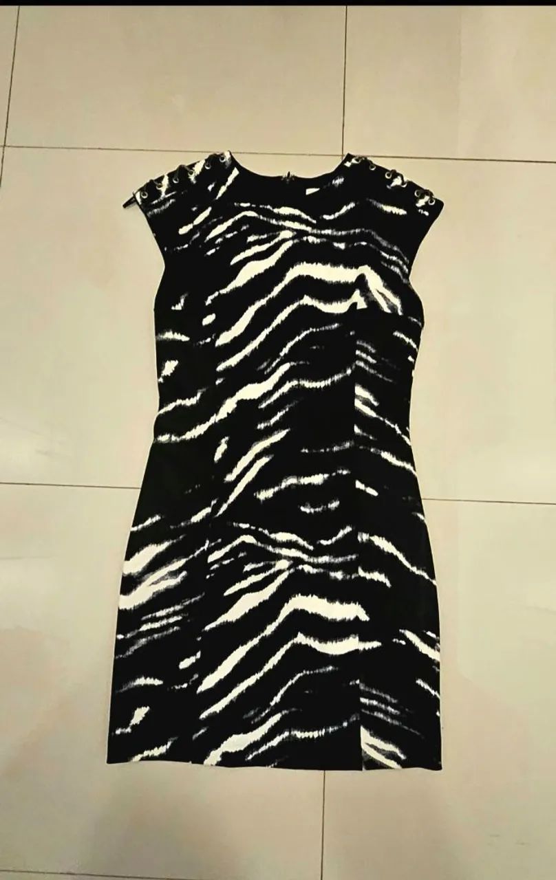 Vestido Michael Kors. Tamanho P