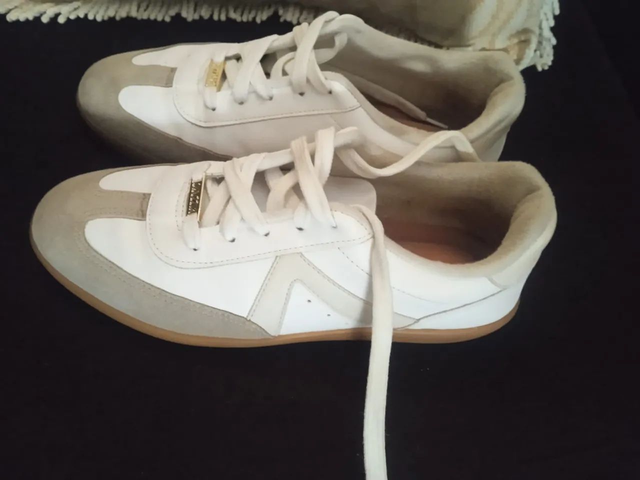 Tênis branco casual,marca Vizzano,38.