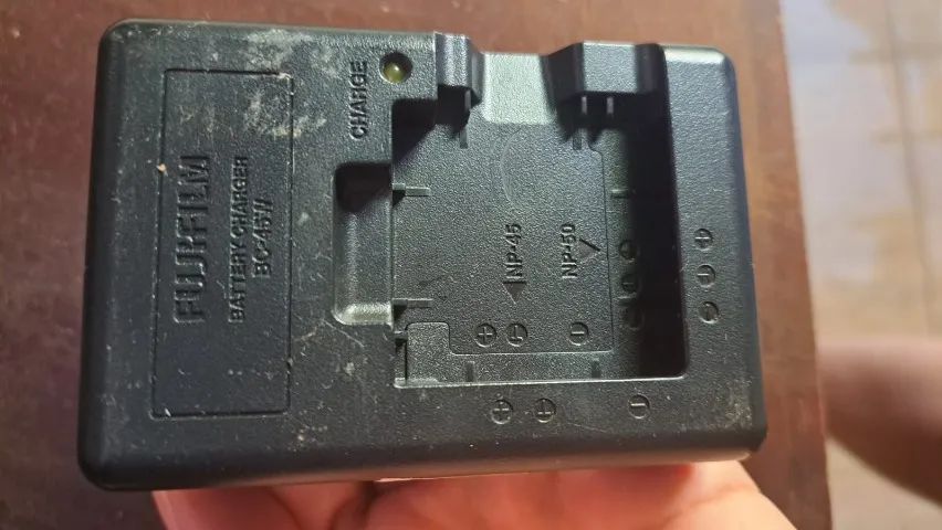 2 carregadores para câmeras fujifilm x10 e x20 - Foto 5