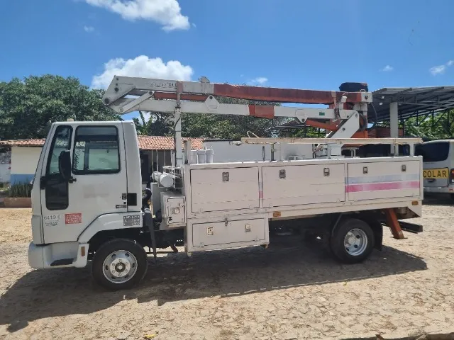 CAMINHÃO SKY TODO PRONTO PARA LINHA VIVA