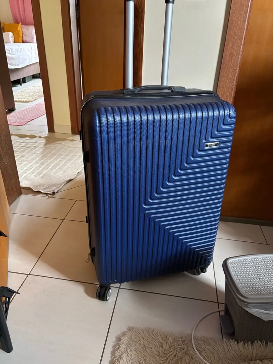 Mala azul para Viagens- 26kg nova