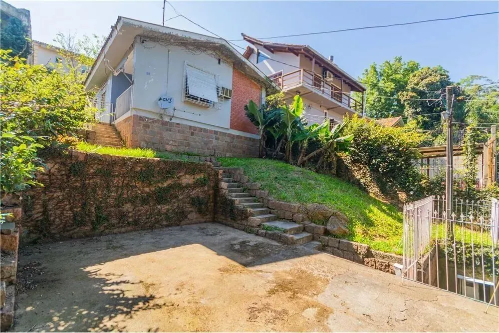 Casa em Condomínio em Santa Tereza