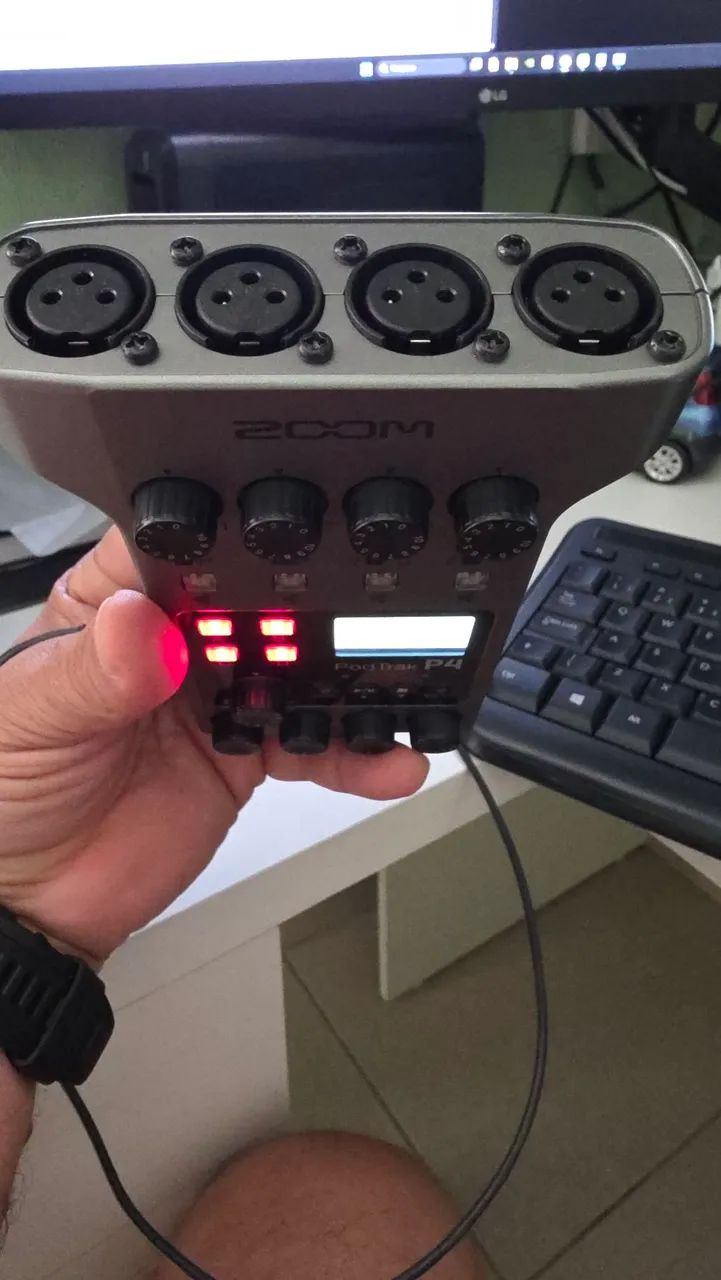 Gravador Zoom PodTrak P4 - Foto 4