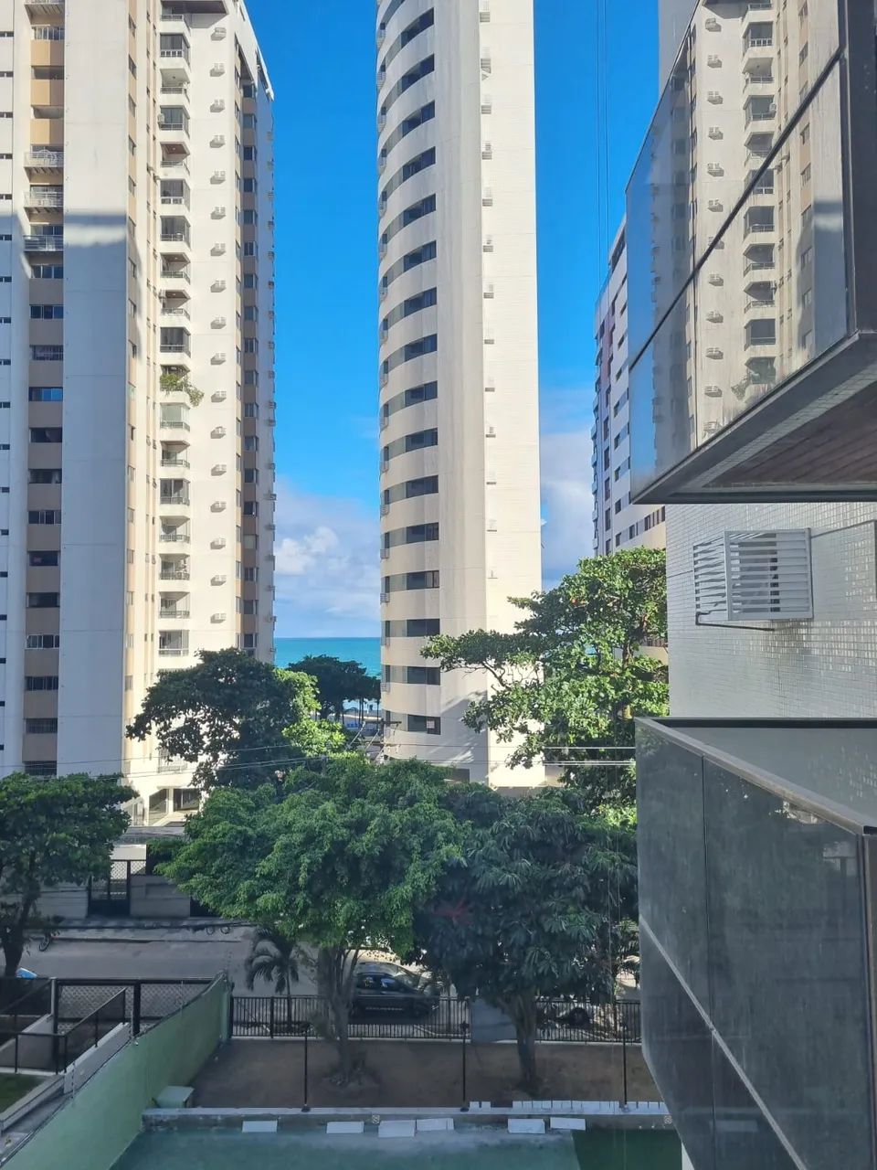 Navegantes 260m2 útil 4 qts 2 sts, 2 vgs com lazer.