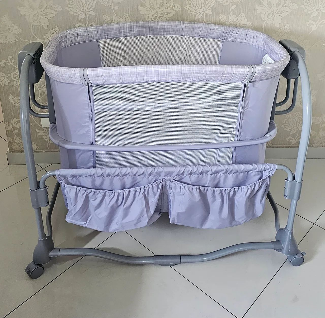 Berço balanço automático com Bluetooth Mastela 3x1 na cor cinza. - Foto 6