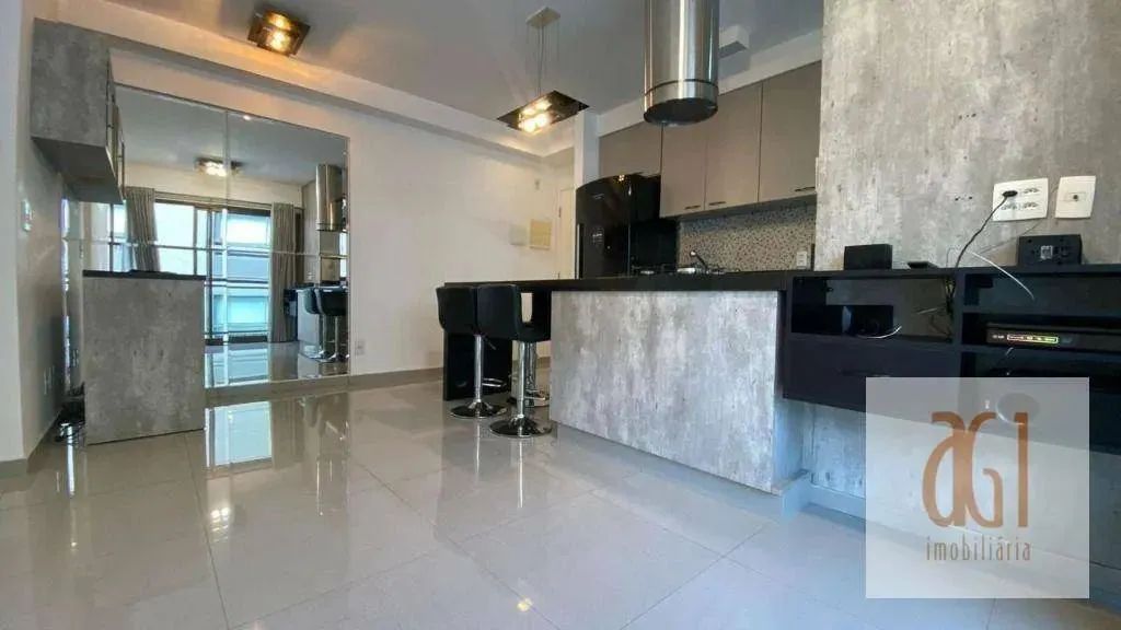 Apartamento mobiliado com 2 dormitórios, sendo 1 suíte, para alugar, 57 m² por R$ 4800 mês - Foto 4