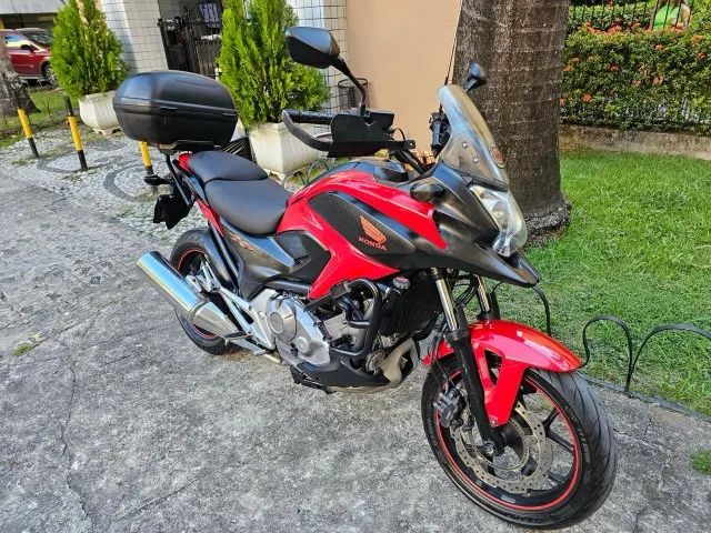 NC 700X mais nova da Cidade