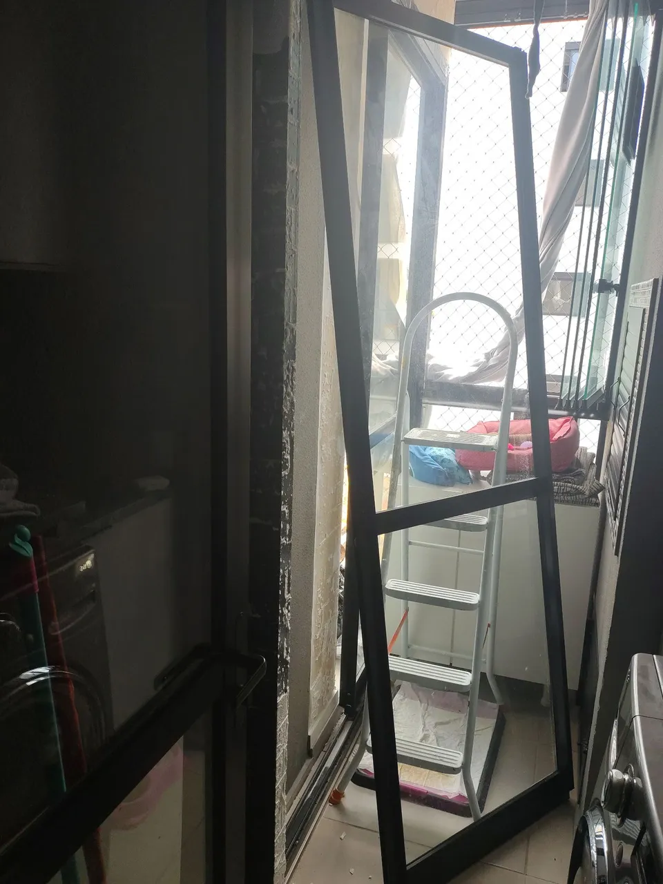 Porta de alumínio com vidro de correr