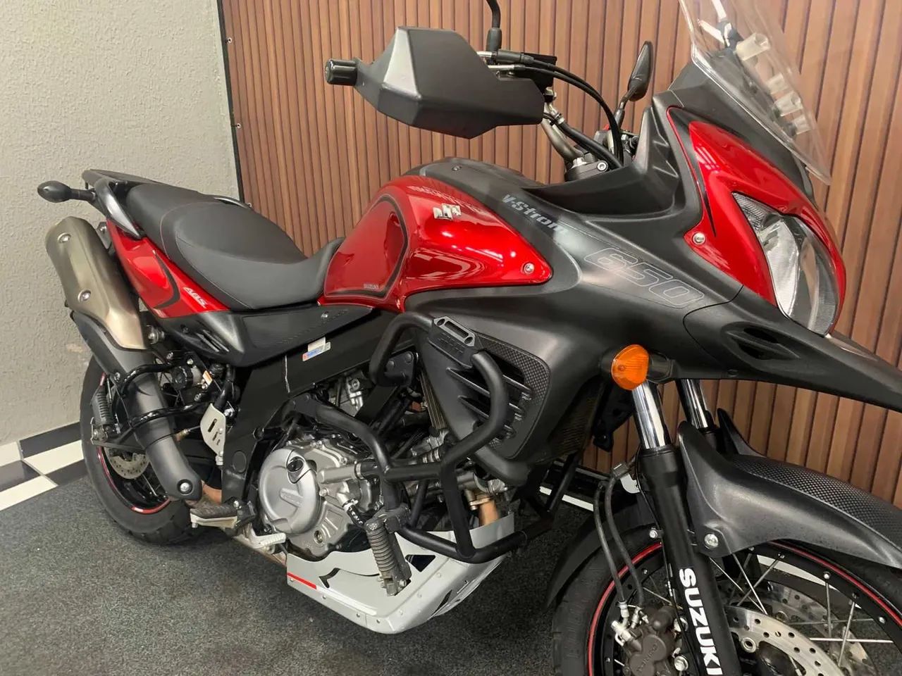 Suzuki DL 650XT V-STROM 650 2017 - Foto 2