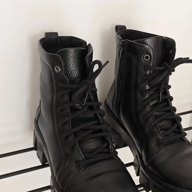 coturno bota tratorada de couro legítimo - Foto 4