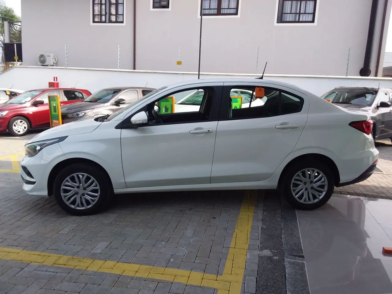 Fiat Cronos Drive 1.3 8V Flex 2024 - Foto 3