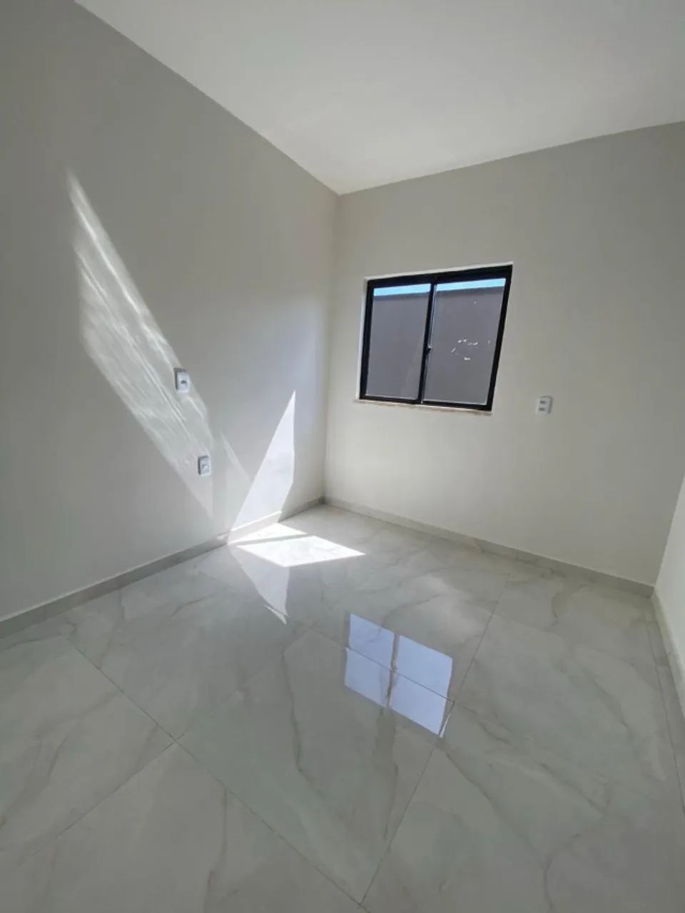 Casa com três quartos sendo um suíte - 79m² - Foto 5
