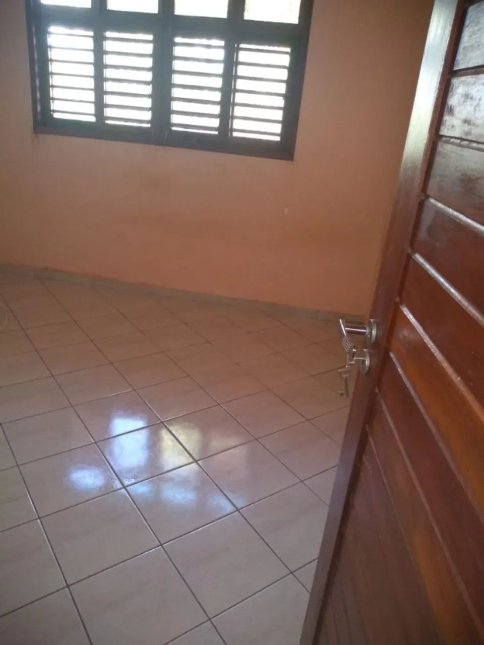 Oportunidade de Casa Sobrado com Piscina - Foto 4