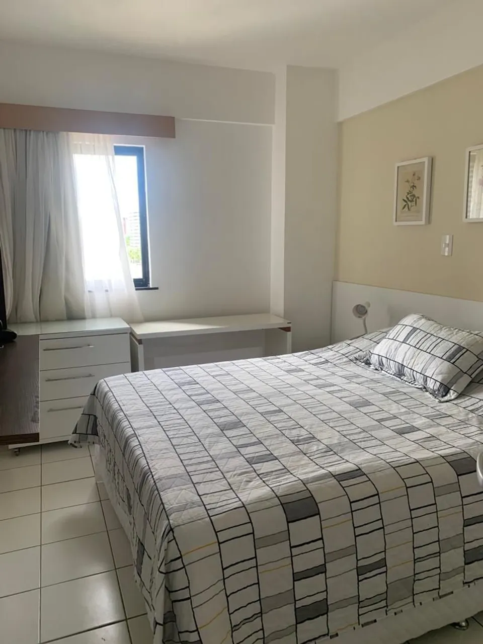 Vendo ou alugo Flat nascente no Condomínio Biarritz!