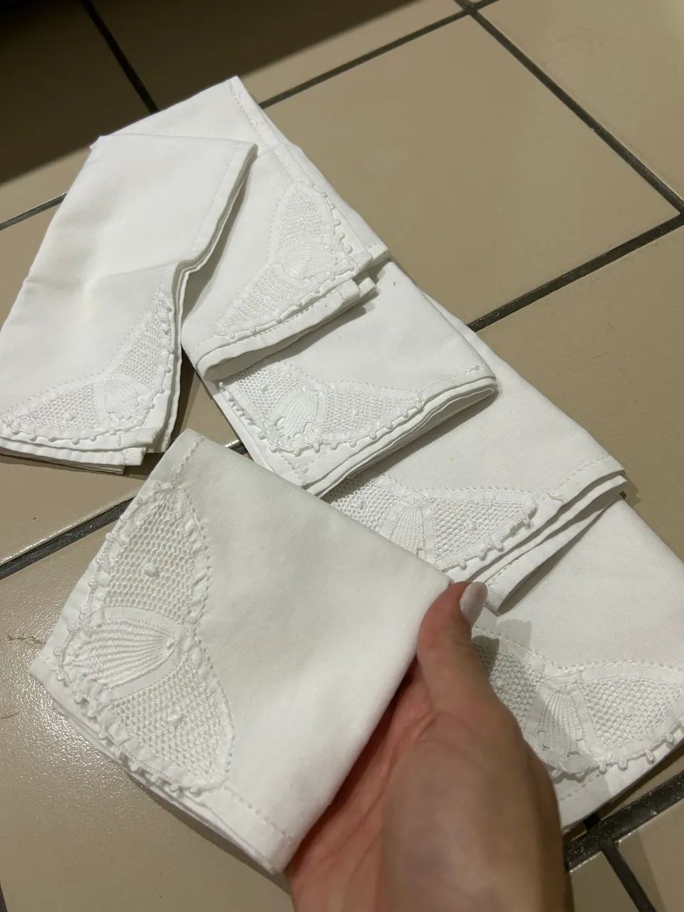 28 Guardanapos de linho (130,00) novos - Foto 4