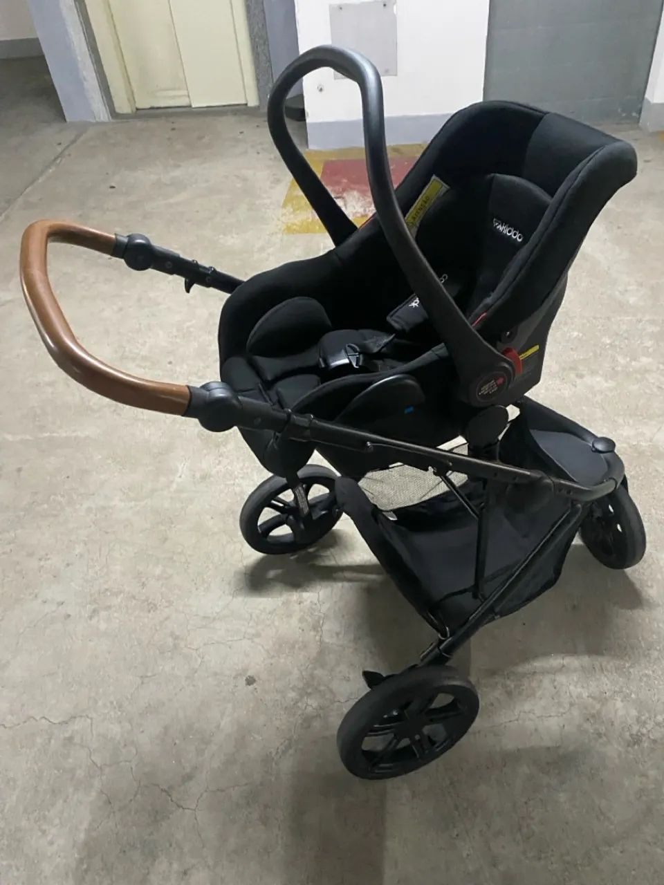 Carrinho de Bebê 3 em 1 kiddo Trek- com bebê conforto e Moisés. - Foto 4