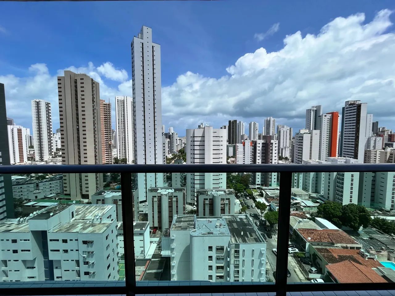 Aluguel em Boa Viagem | Apartamento de 03 quartos - Andar Alto - 2 vagas - 90m - Foto 3