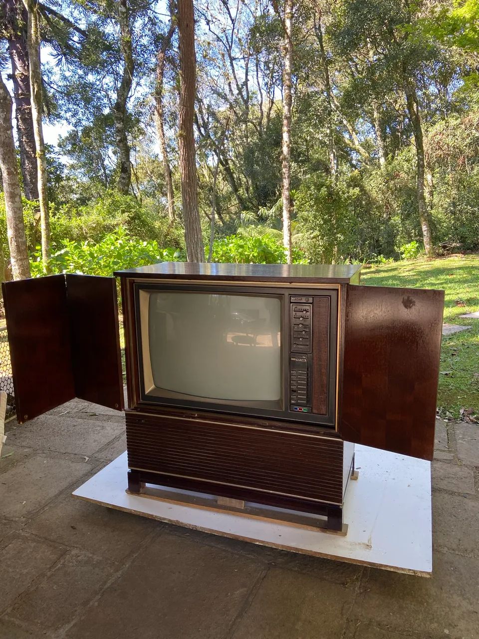 TELEVISÃO PHILIPS KL1 GABINETE MADEIRA 1970 - Foto 4