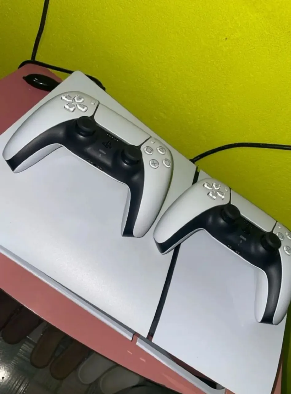 PS5 slim 2 controles na garantia