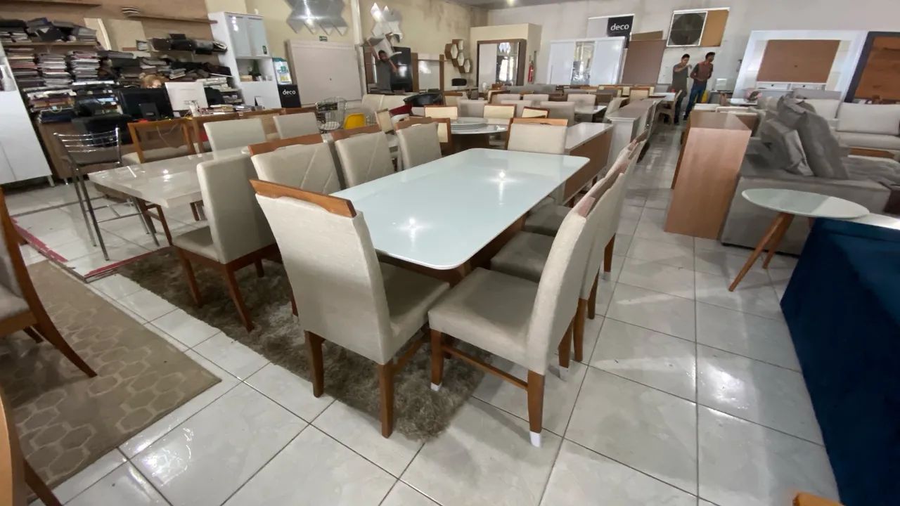 Mesa de Jantar com 10 Cadeiras de madeira pronta entrega  - Foto 3