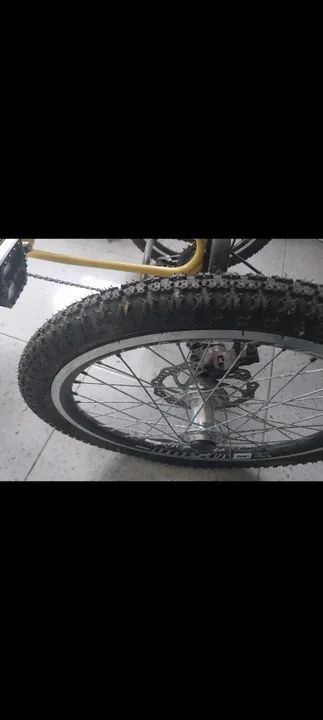 Bicicleta de Cargueira Amarela - Foto 5