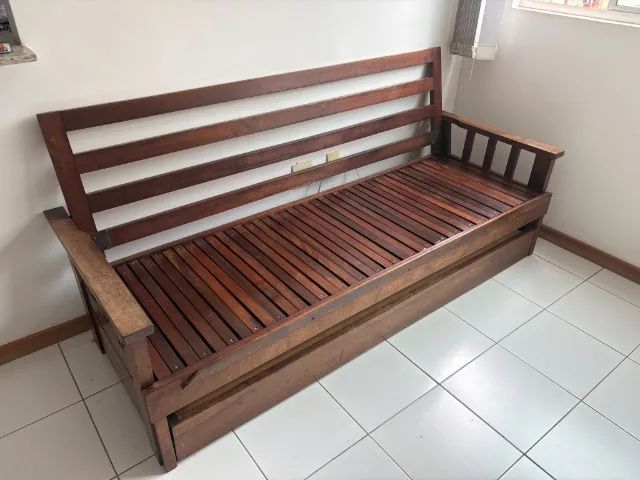 Sofá cama em madeira maciça - Foto 4