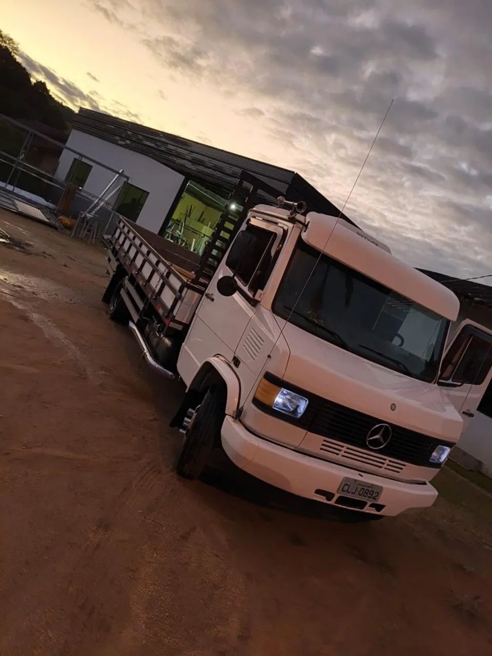 Vendo Mercedes Bens 710 - Foto 4