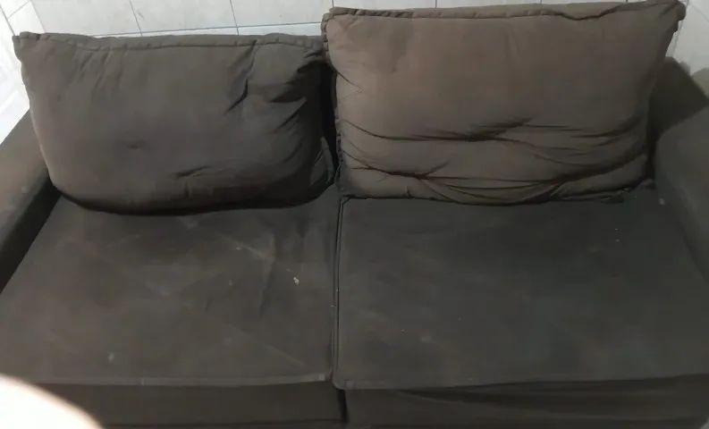 Sofá retrátil 4 lugares usado