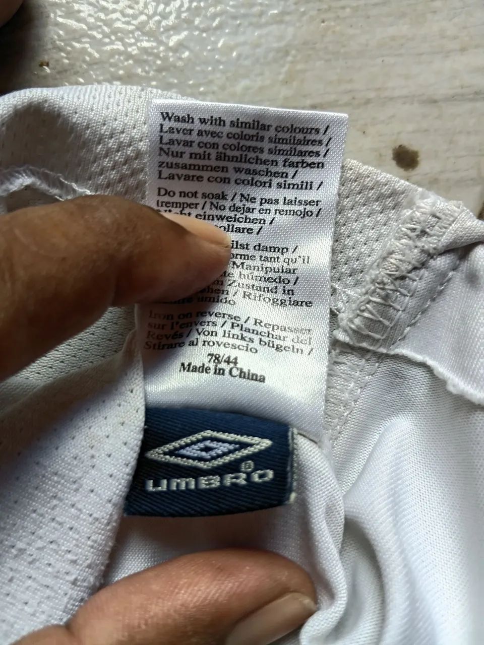 Camisa Inglaterra tamanho M  - Foto 3