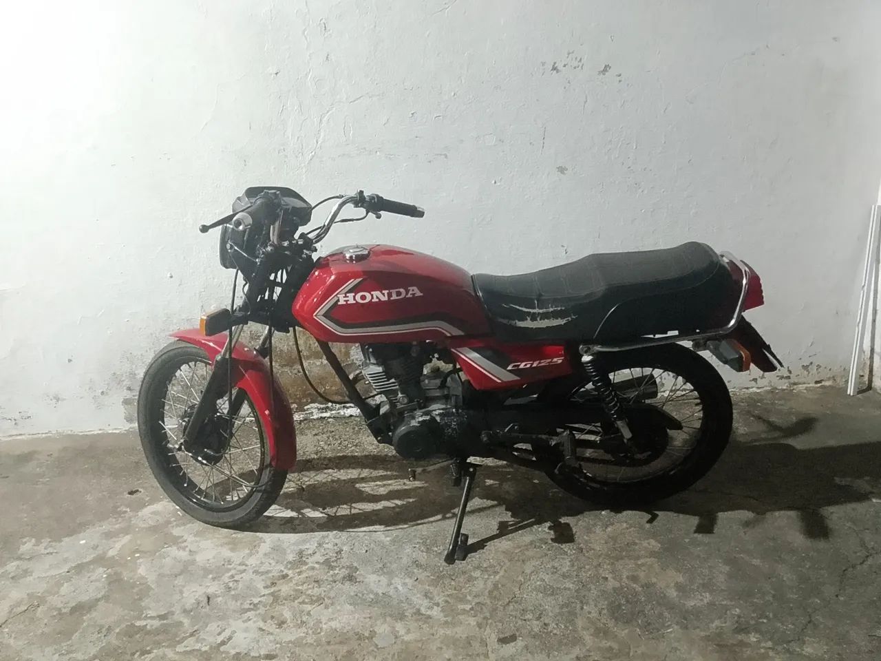 CG 125 ano 83