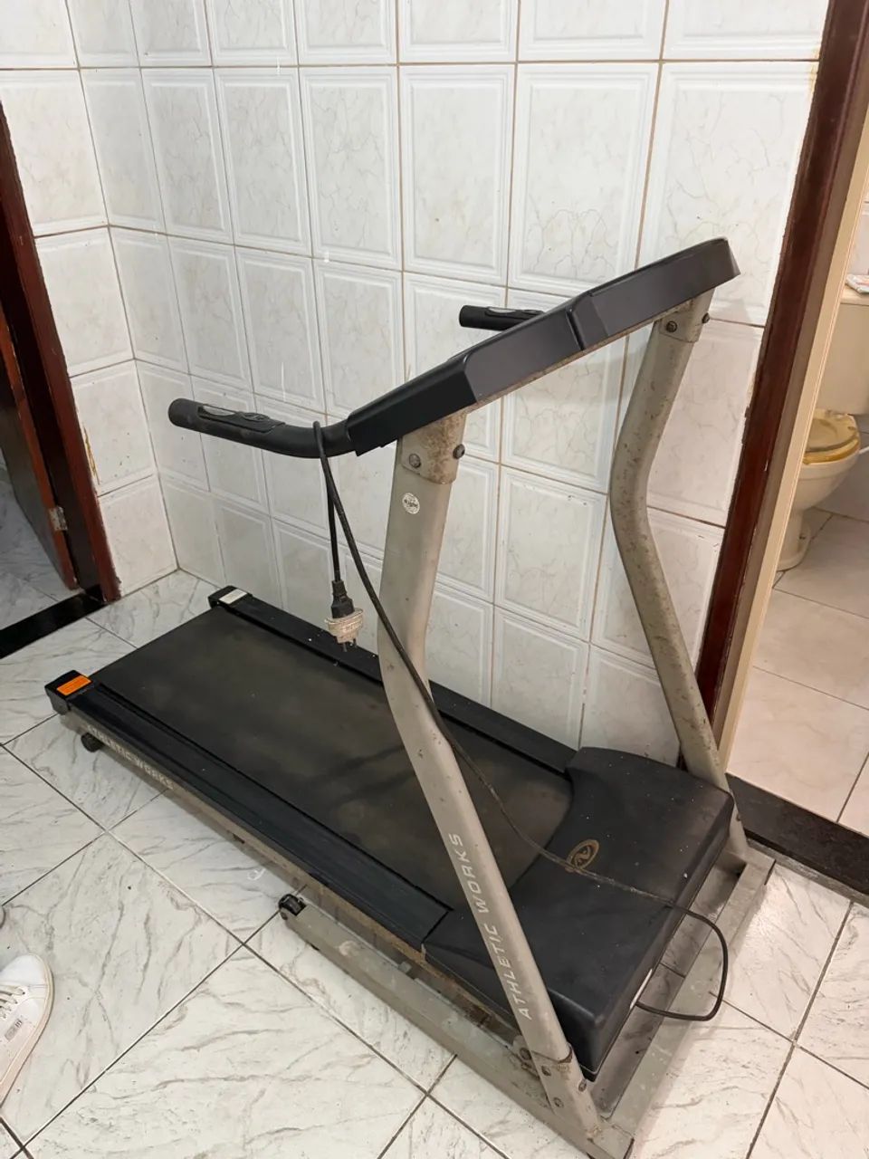 Vende-se esteira ergonometrica  - Foto 5