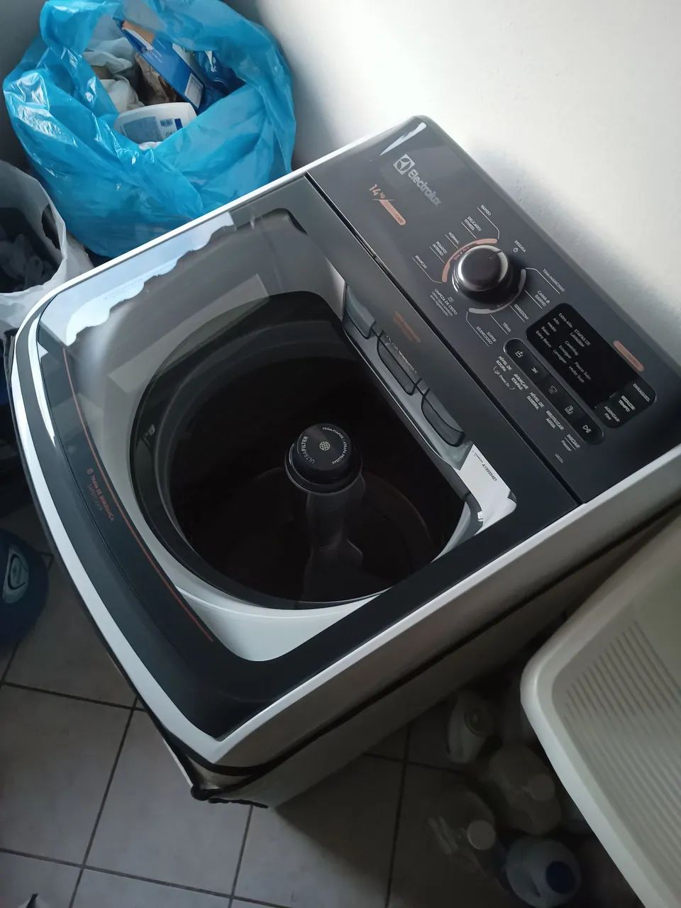 Máquina de lavar Eletrolux 14kg 