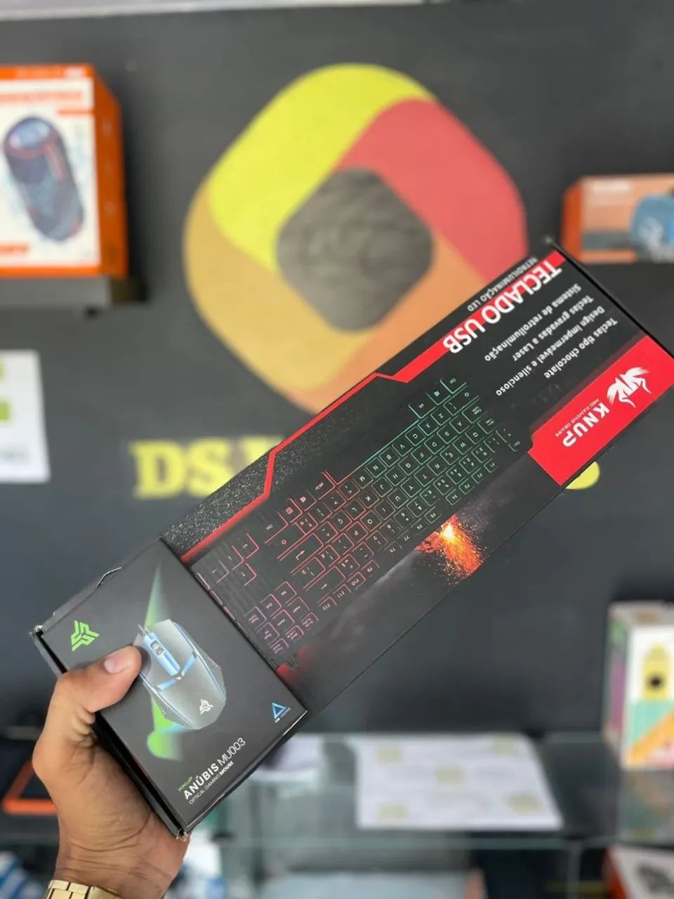 Teclado e Mouse Game com Led RGB via USB - Foto 4