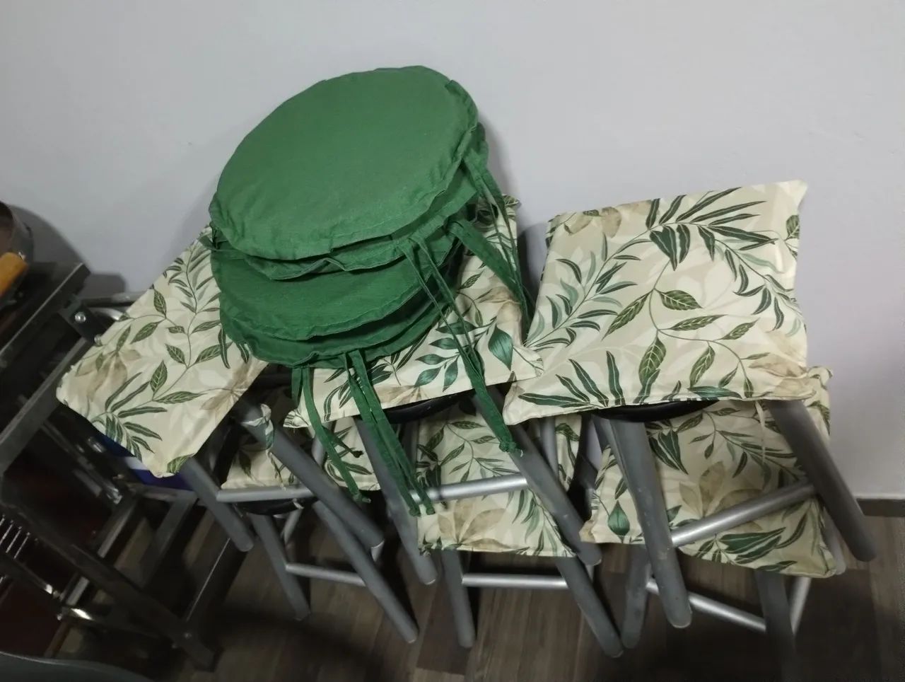 6 Banquetas estofadas - impermeável 