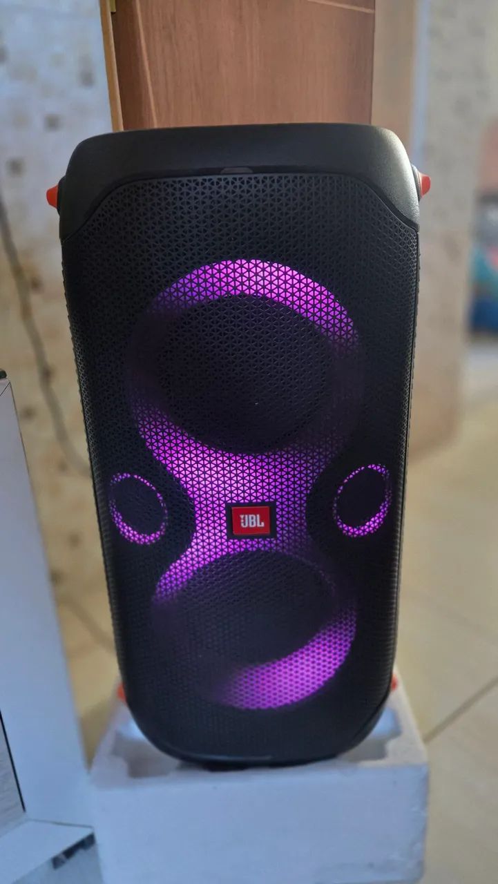 JBL  Party Box 110