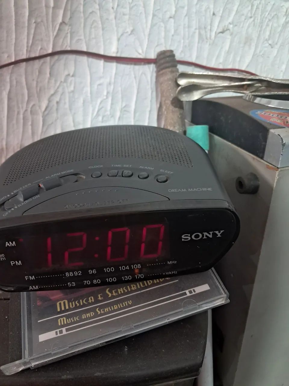 Radio relogio sanyo