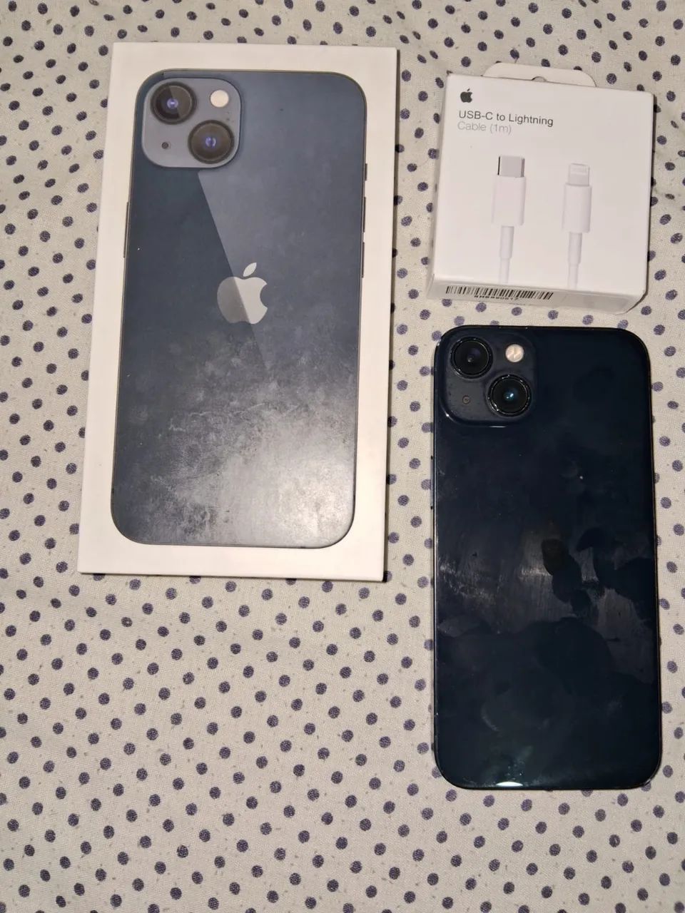 Vendo iPhone 13!  256gb, com a caixa, todo original e pegando tudo perfeitamente 