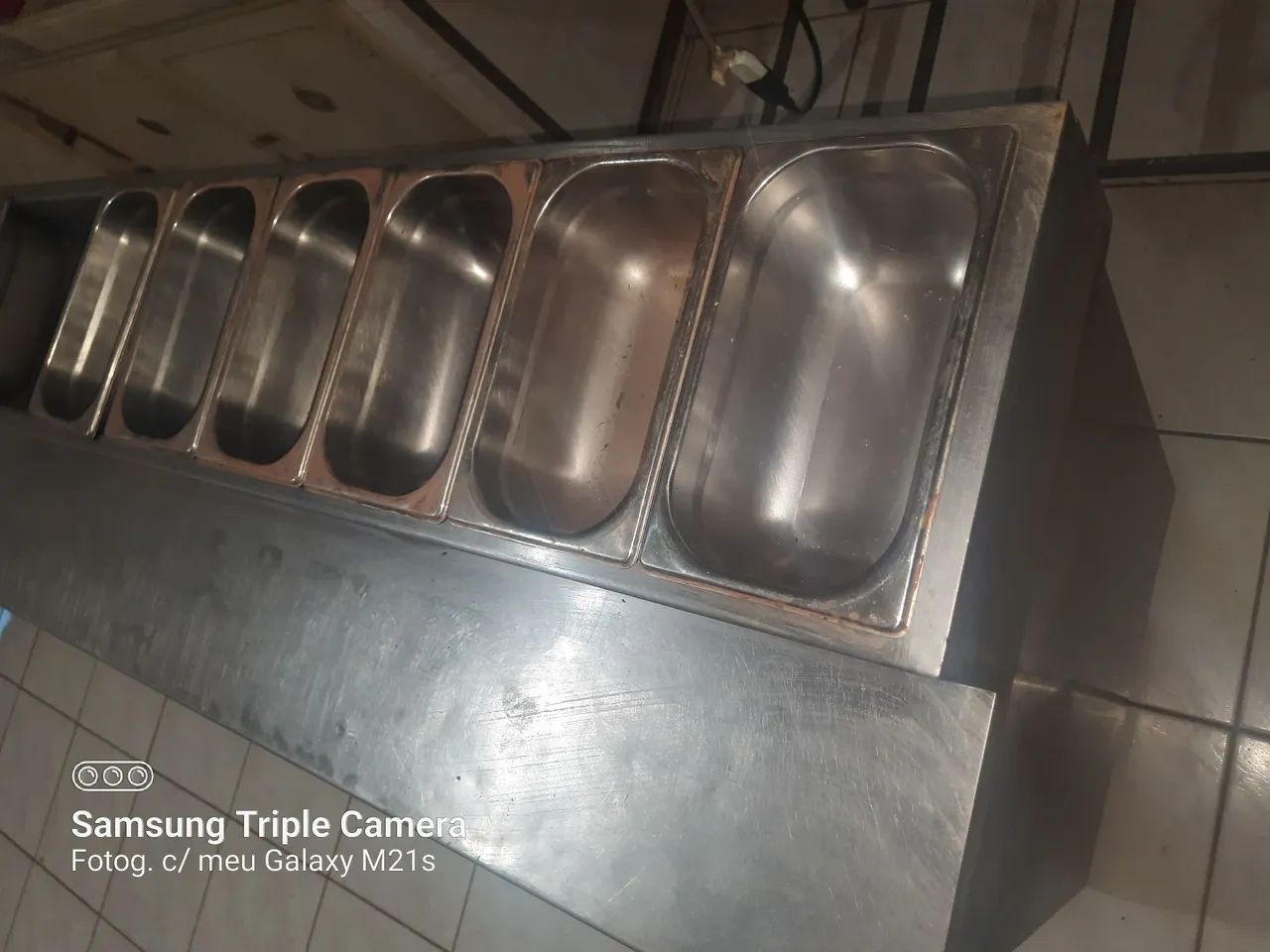 Frezer balcão e refrigeração com Cubas 