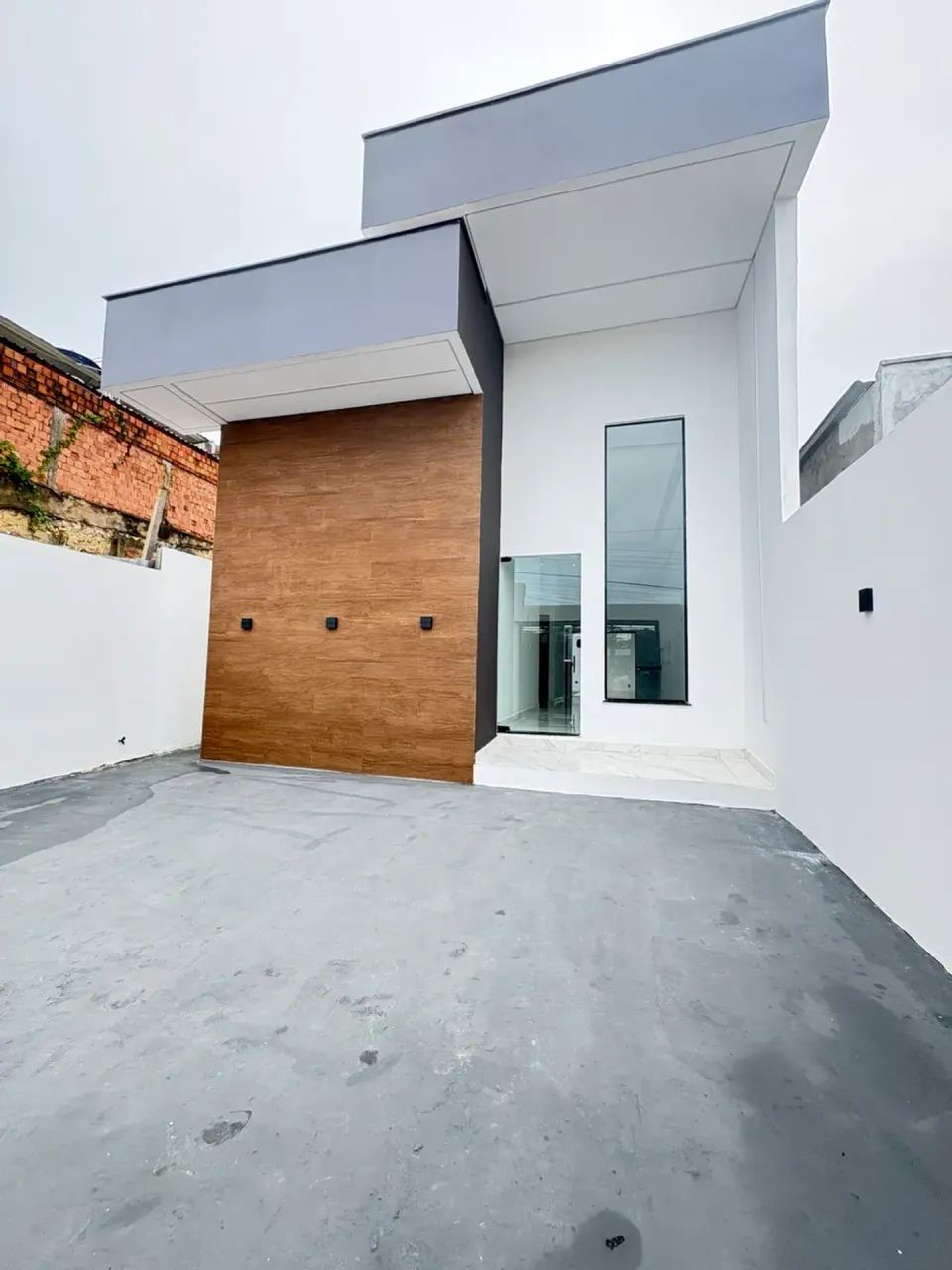 Parque 10| 3qrts| edícula ampla| 100m2 prox DB | Bola do Mindu
