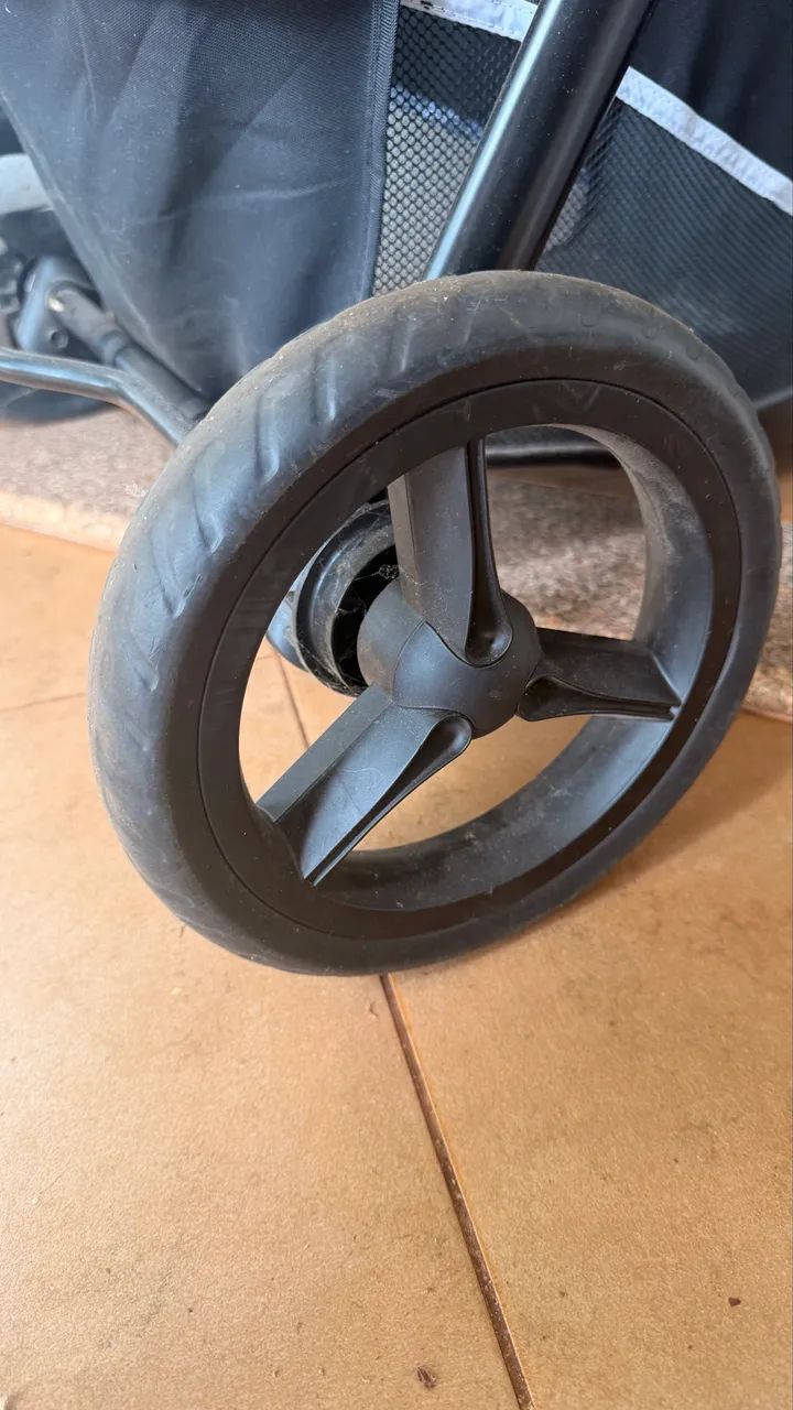 Carrinho de bebê / bebê conforto  - Foto 4