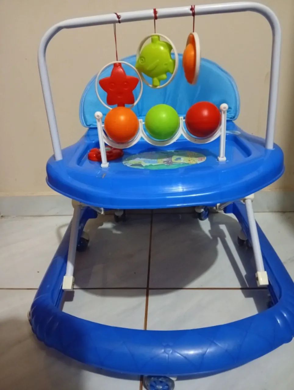 Andador e cadeirinha 